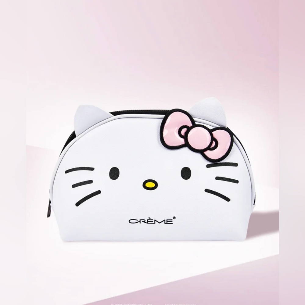 The Crème Shop Hello Kitty® Travel Makeup Pouch - Blush Pink Bow